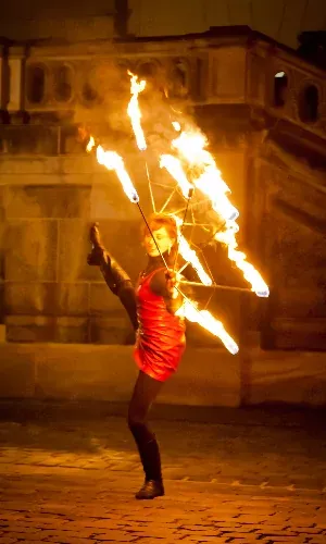 Feuershow Constance Lüttich – Tanz mit Feuer