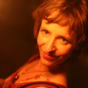 Feuertänzerin – Constance