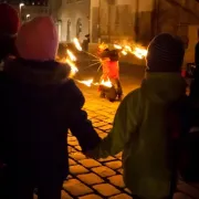 Feuertänzerin Constance